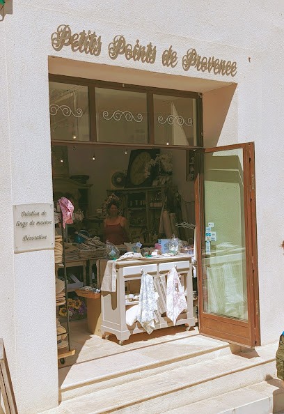 Petits points de Provence, Magasin de Linge de Maison à Ménerbes