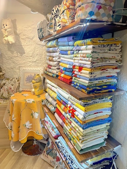 Madame Provence, Magasin De Linge De Maison à Èze
